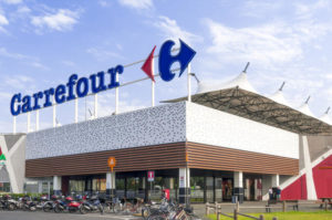 Carrefour oferece bolsas de estudo, com chance de contratação!